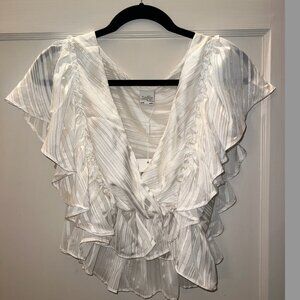 Selfie Leslie Frilly White Top